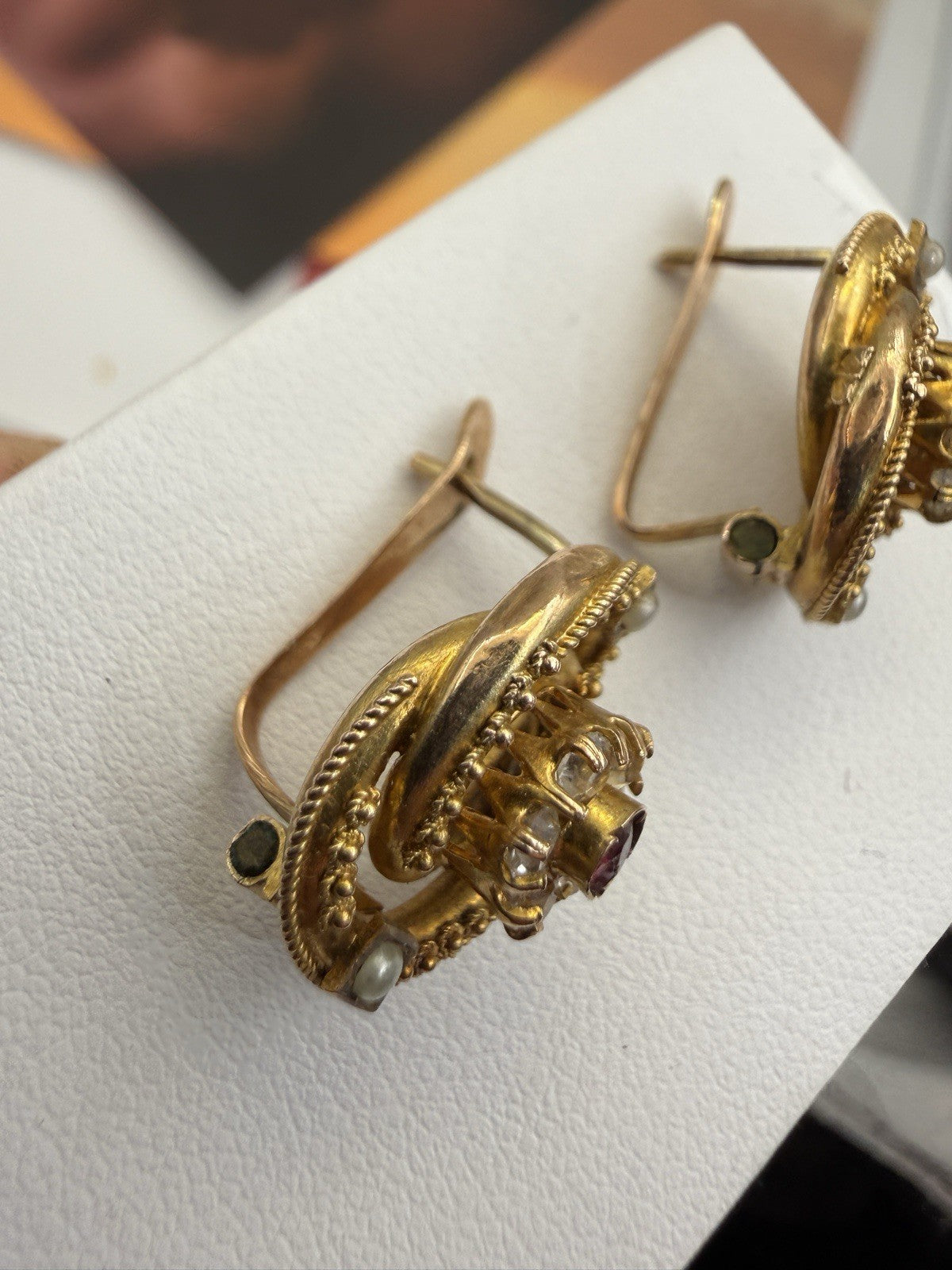 Orecchini antichi in oro 12 kt con paste vitree bianche e rosse, inizi '900 – foto 9