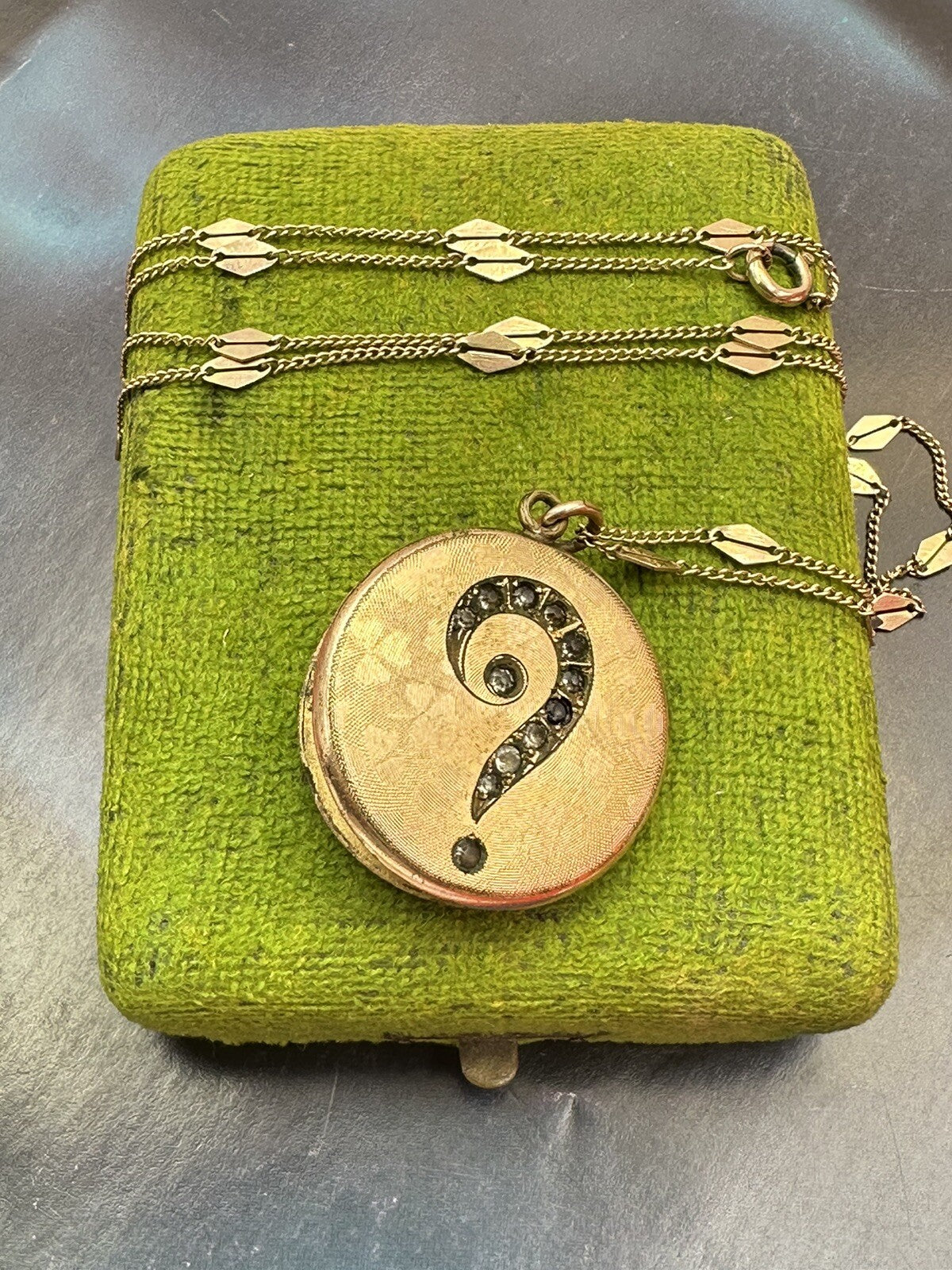 Collana con ciondolo portafoto antico in oro rosso 9 kt, inizi '900 – foto 6