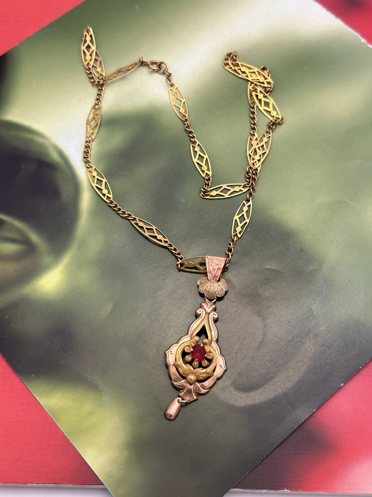 Collana antica in oro 6/7 kt con ciondolo e pietra rossa, inizi '900 – foto 9