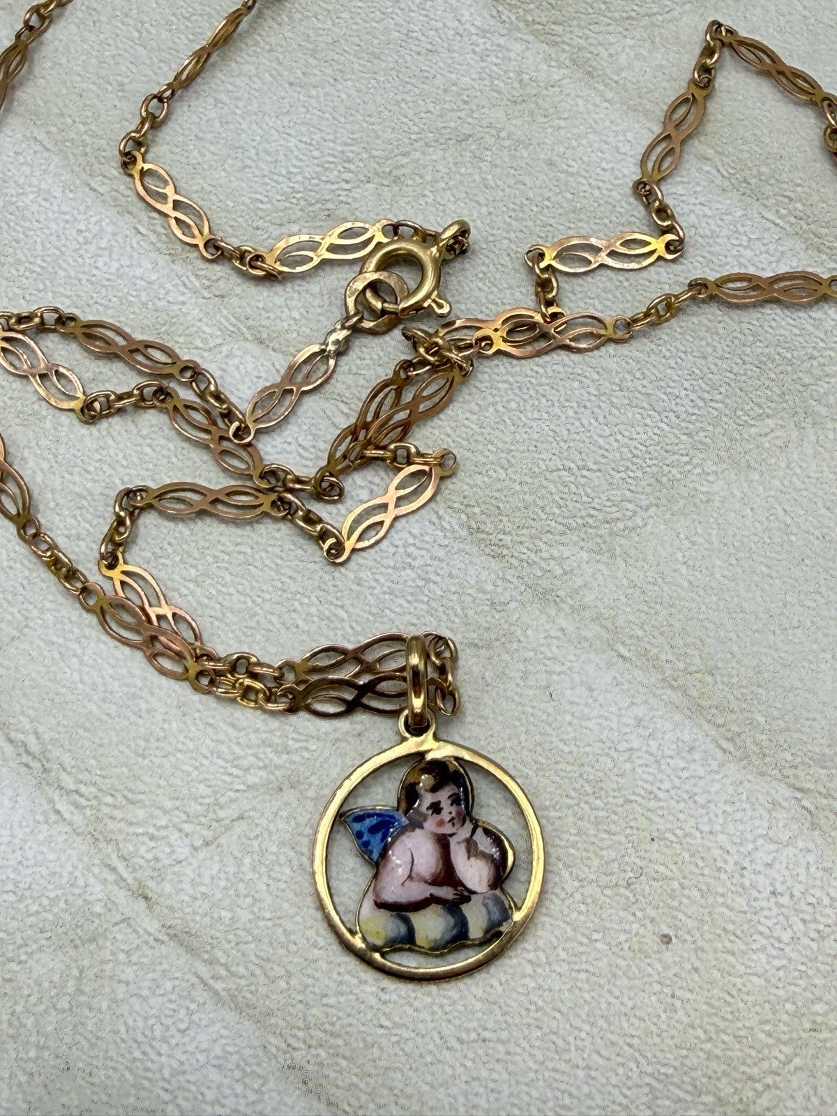 Collana antica in oro 9 kt con ciondolo smaltato a cherubino, inizi '900 – foto 4