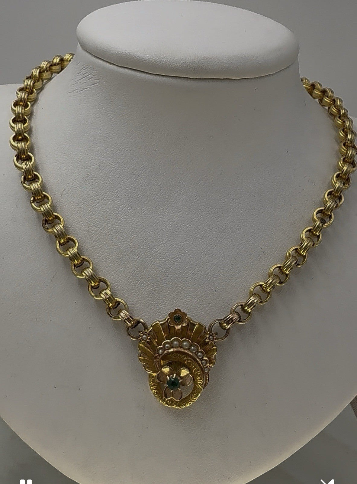 Collana antica in oro 6/7 kt con centrale a conchiglia, perline e paste vitree – foto 7