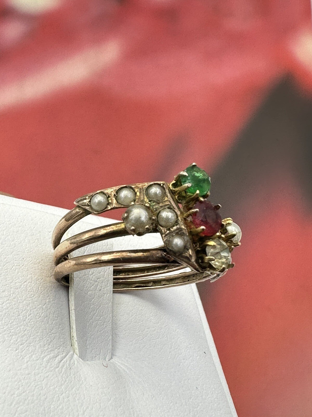 Anello borbonico in oro 6/7 kt con paste vitree e microperle, fine '800 – foto 12