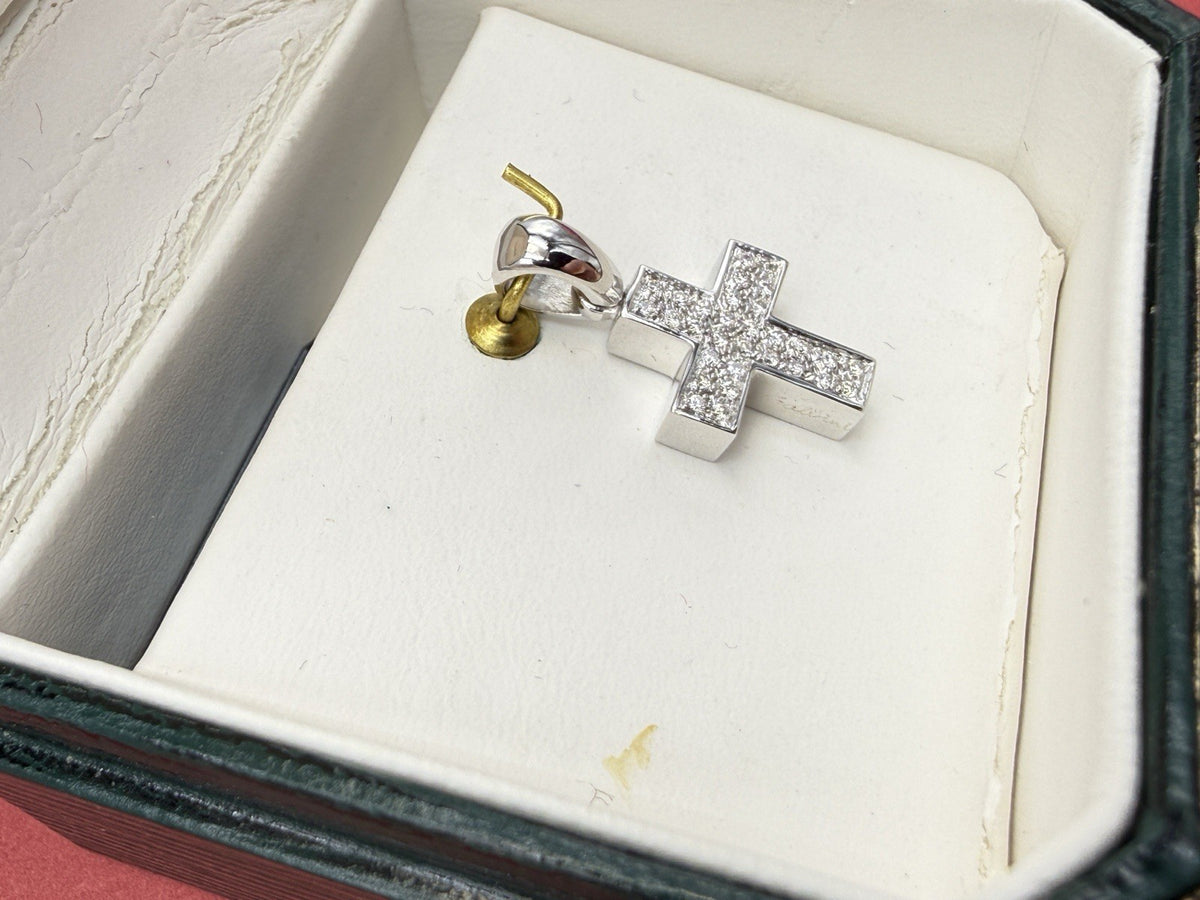 Croce Salvini in oro bianco 18 kt con diamanti da 0,30 ct – foto 5