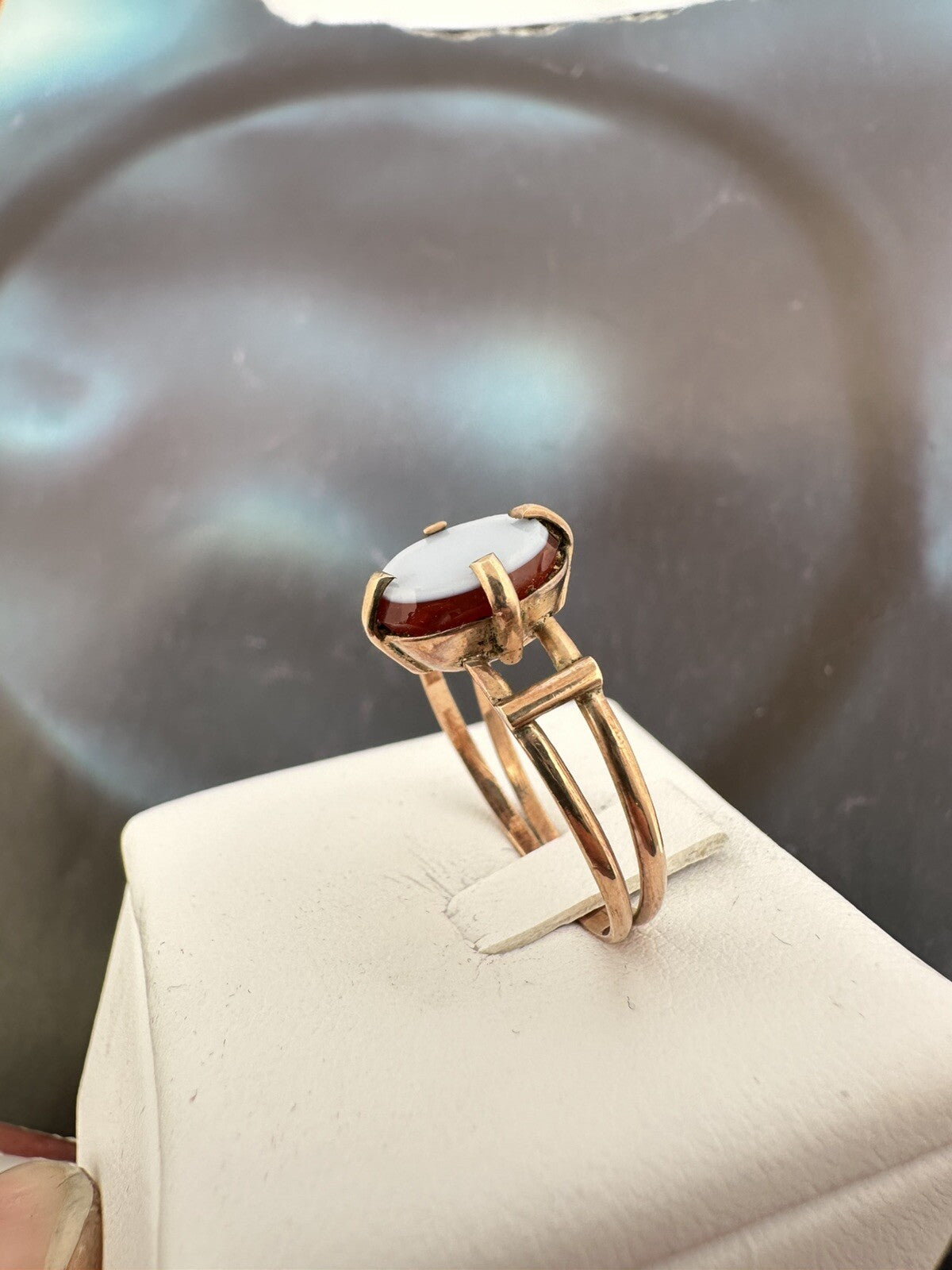 Anello borbonico in oro 6/7 kt con corniola ovale, fine '800 – foto 8