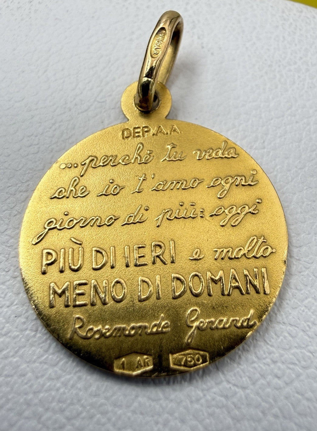 Ciondolo Unoaerre "+ di ieri – di domani" in oro 18 kt, anni '70 – foto 2