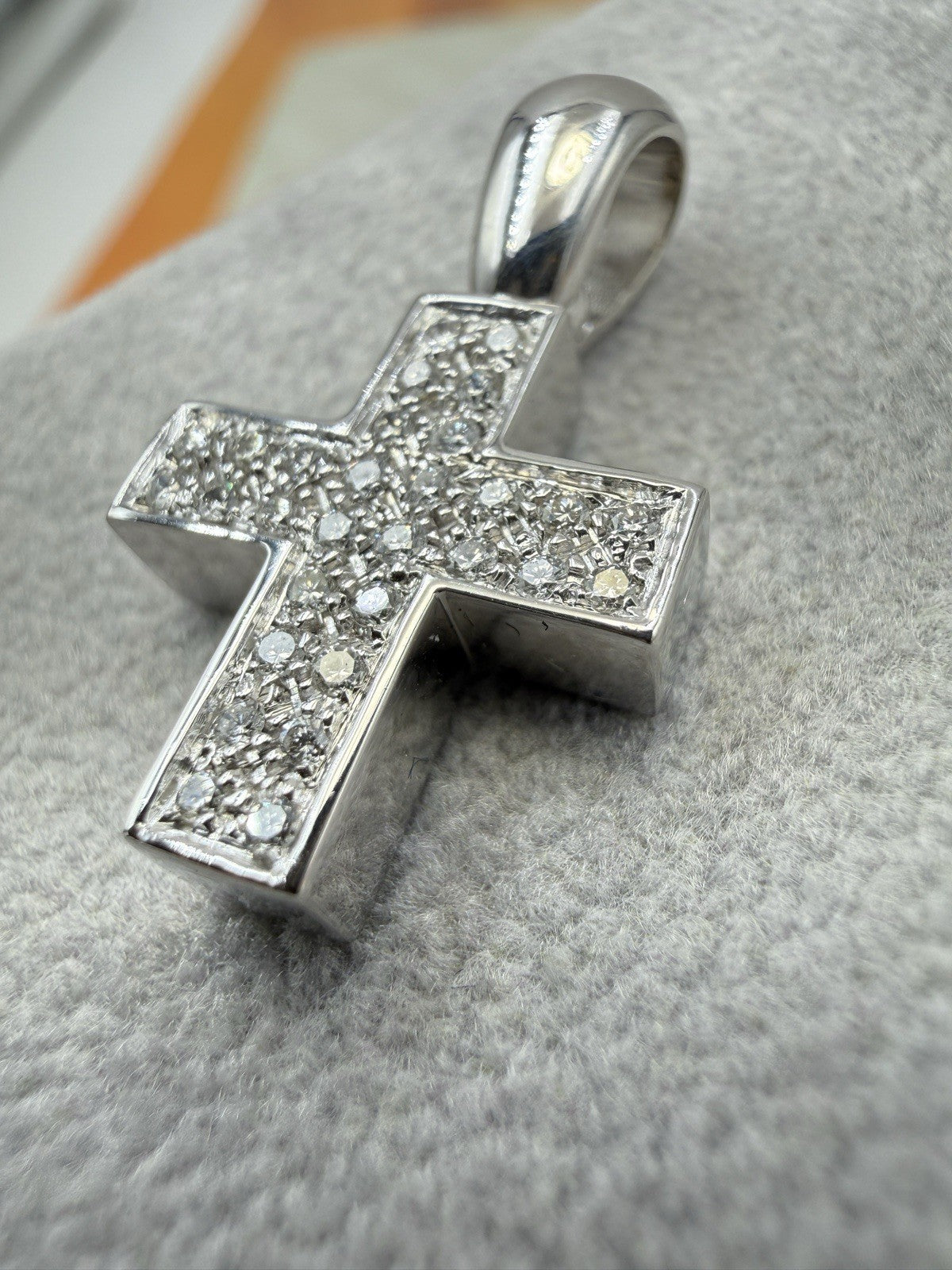 Croce Salvini in oro bianco 18 kt con diamanti da 0,30 ct – foto 11