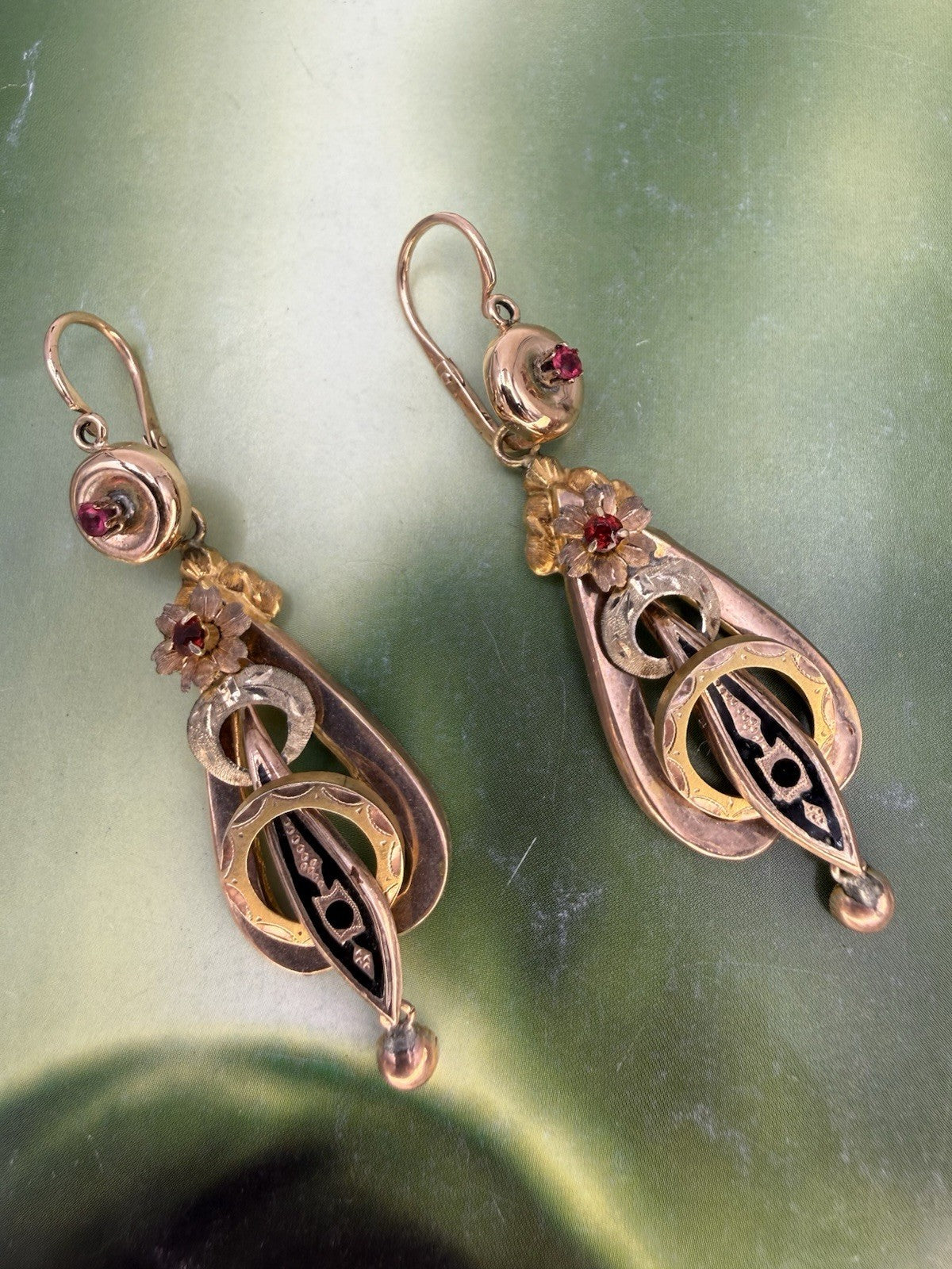Orecchini borbonici in oro 6/7 kt con paste vitree rosse e microperle – foto 6