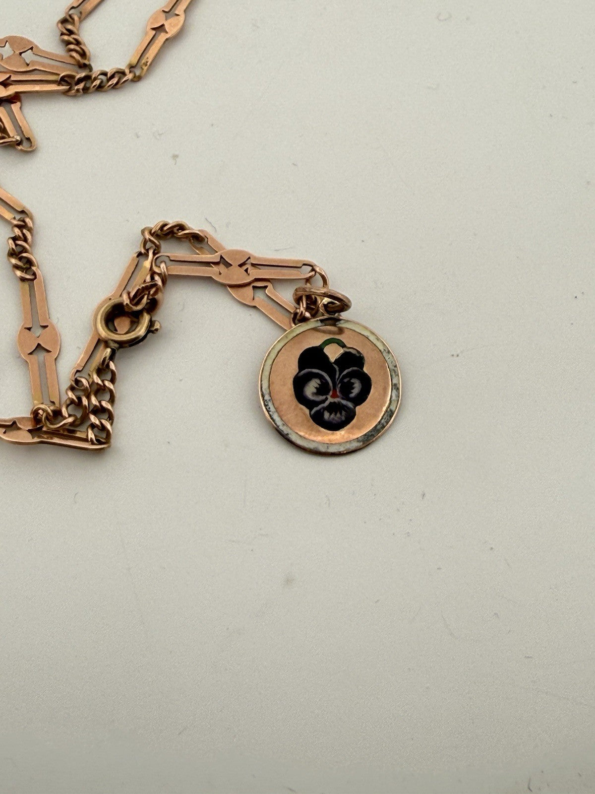 Collana antica in oro 9 kt con ciondolo floreale smaltato viola, inizi '900 – foto 11