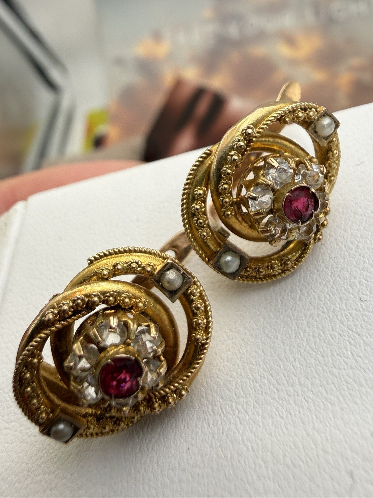 Orecchini antichi in oro 12 kt con paste vitree bianche e rosse, inizi '900 – foto 5