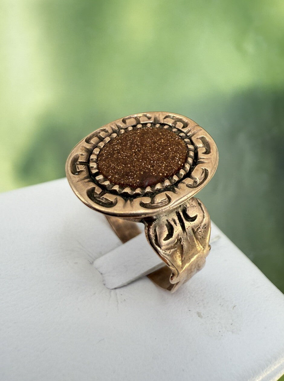Anello borbonico in oro 6/7 kt con pasta vitrea stellata, fine '800 – foto 4