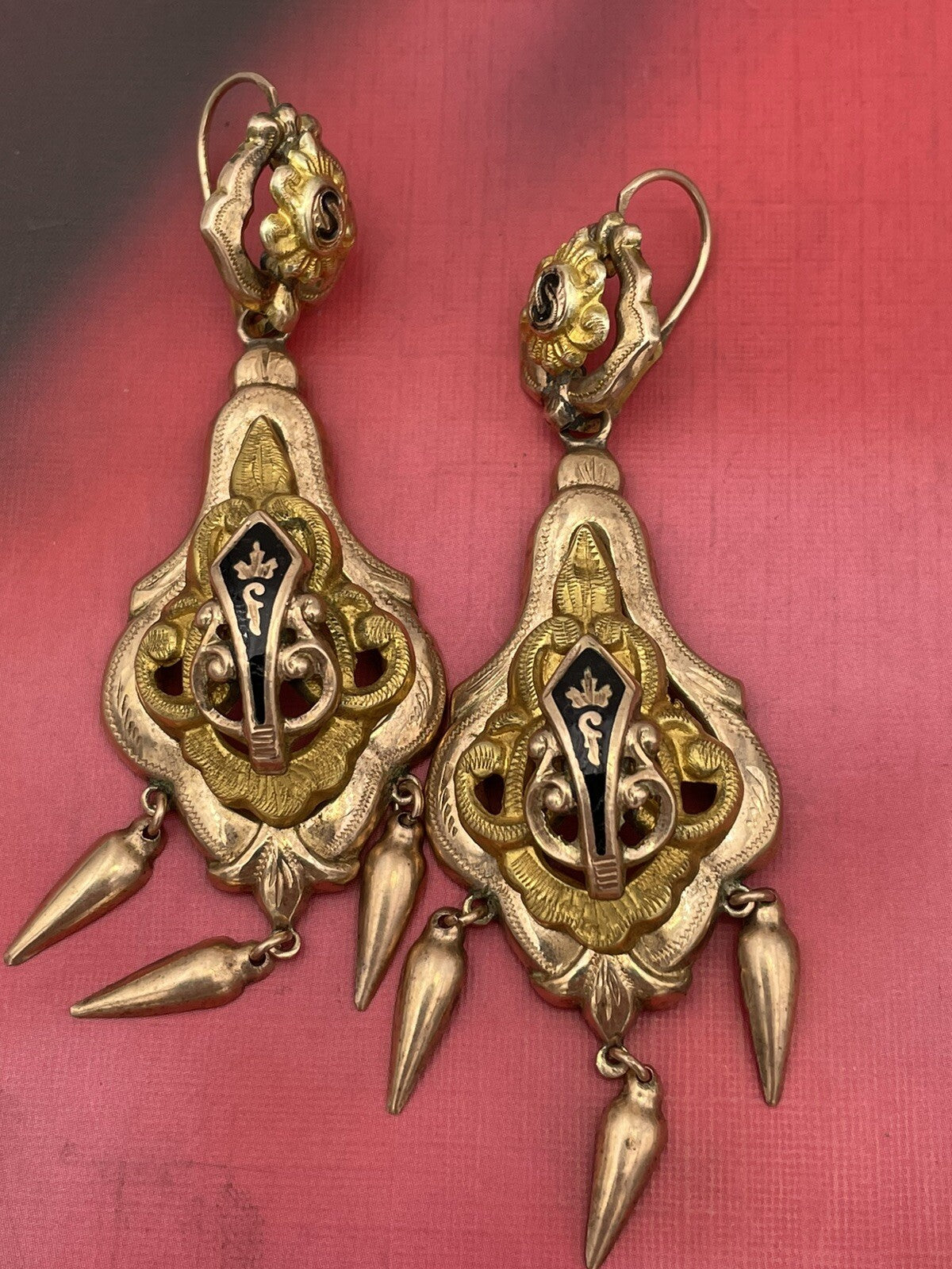 Parure borbonica collana e orecchini in oro 6/7 kt con smalti neri, fine '800 – foto 5
