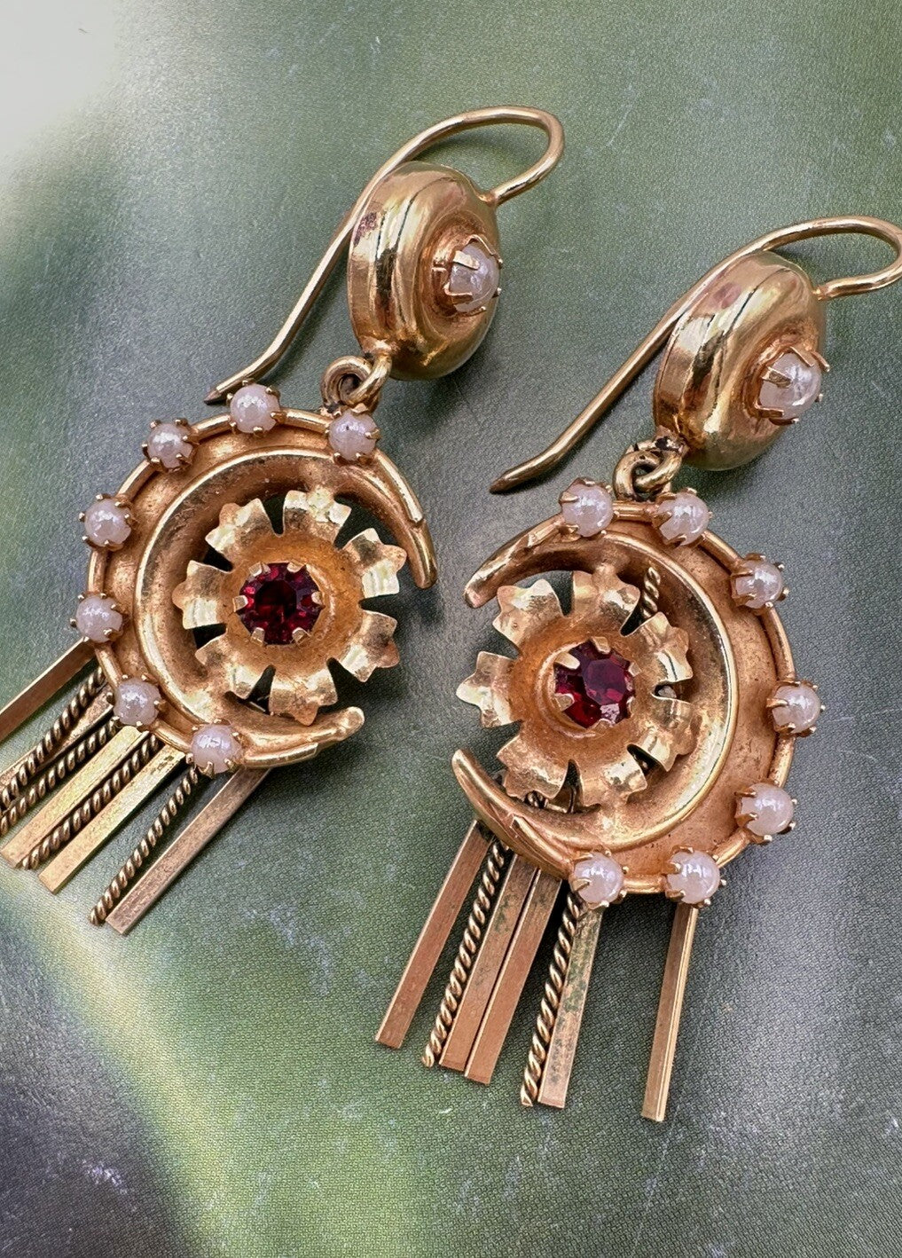 Orecchini pendenti vintage in oro 12 kt con paste vitree, anni '50–'60 – foto 8