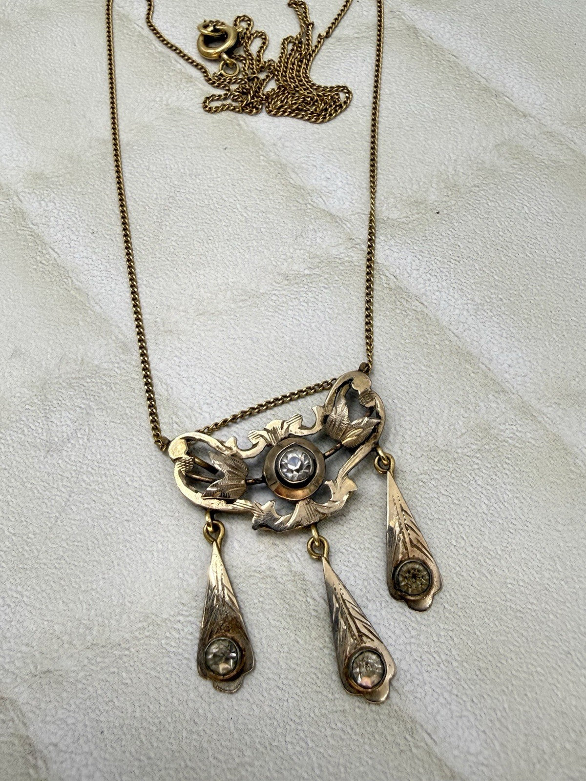 Collanina con pendente antico in oro bianco e giallo 12 kt, anni '20 – foto 10