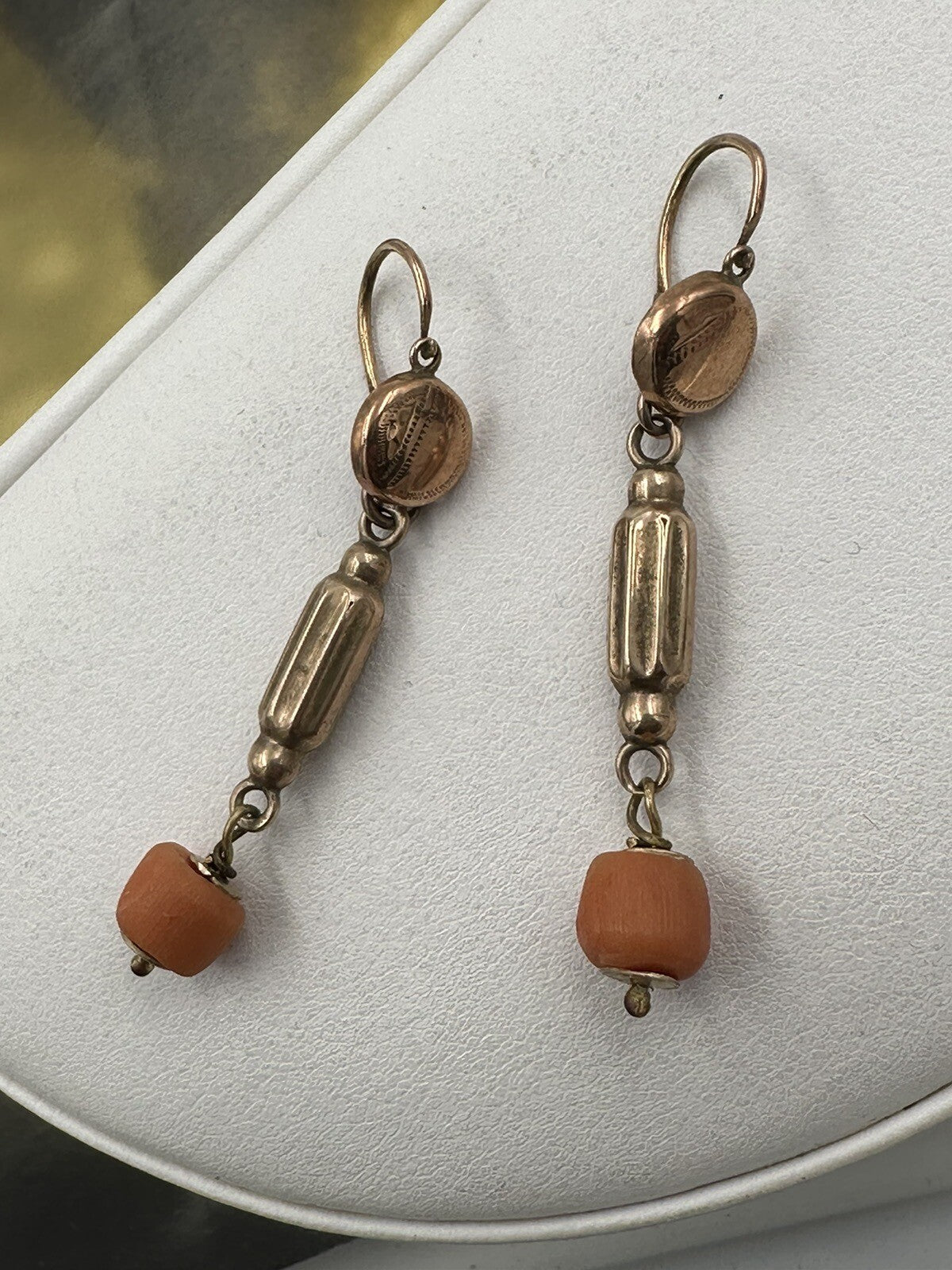Orecchini pendenti antichi in oro rosso 9 kt con corallo, inizi '900 – foto 11