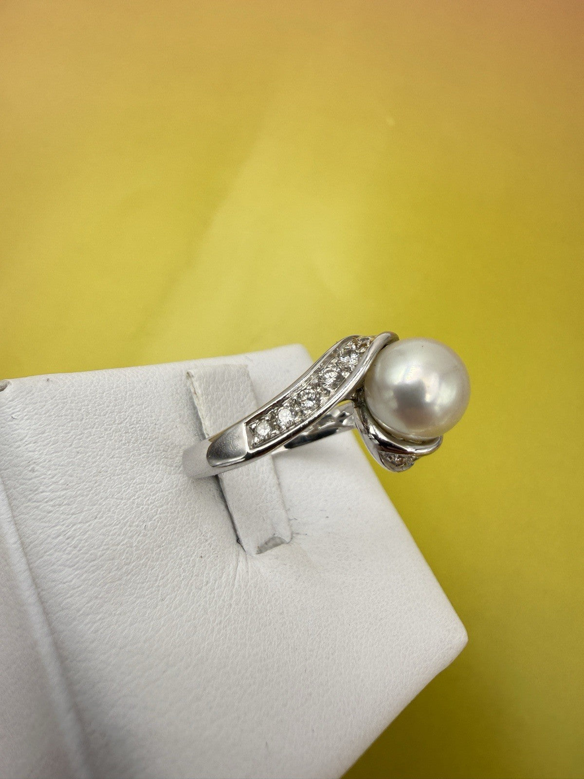 Anello Mikawa in oro bianco 18 kt con perla e brillanti – foto 9