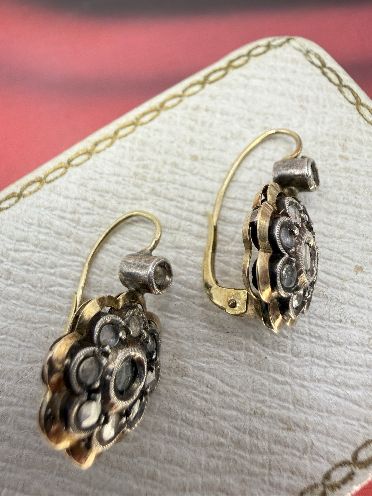 Orecchini a toppa in oro 12 kt e argento con diamanti taglio rosa, anni '50 – foto 11