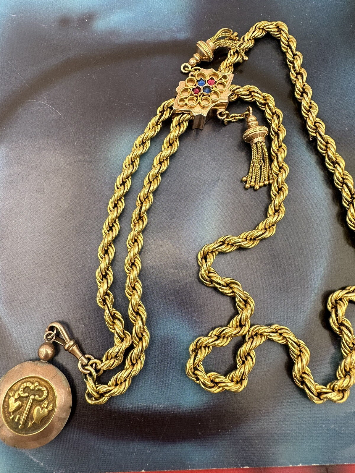 Collana saliscendi antica in oro 6/7 kt con ciondolo chiave del cuore – foto 11