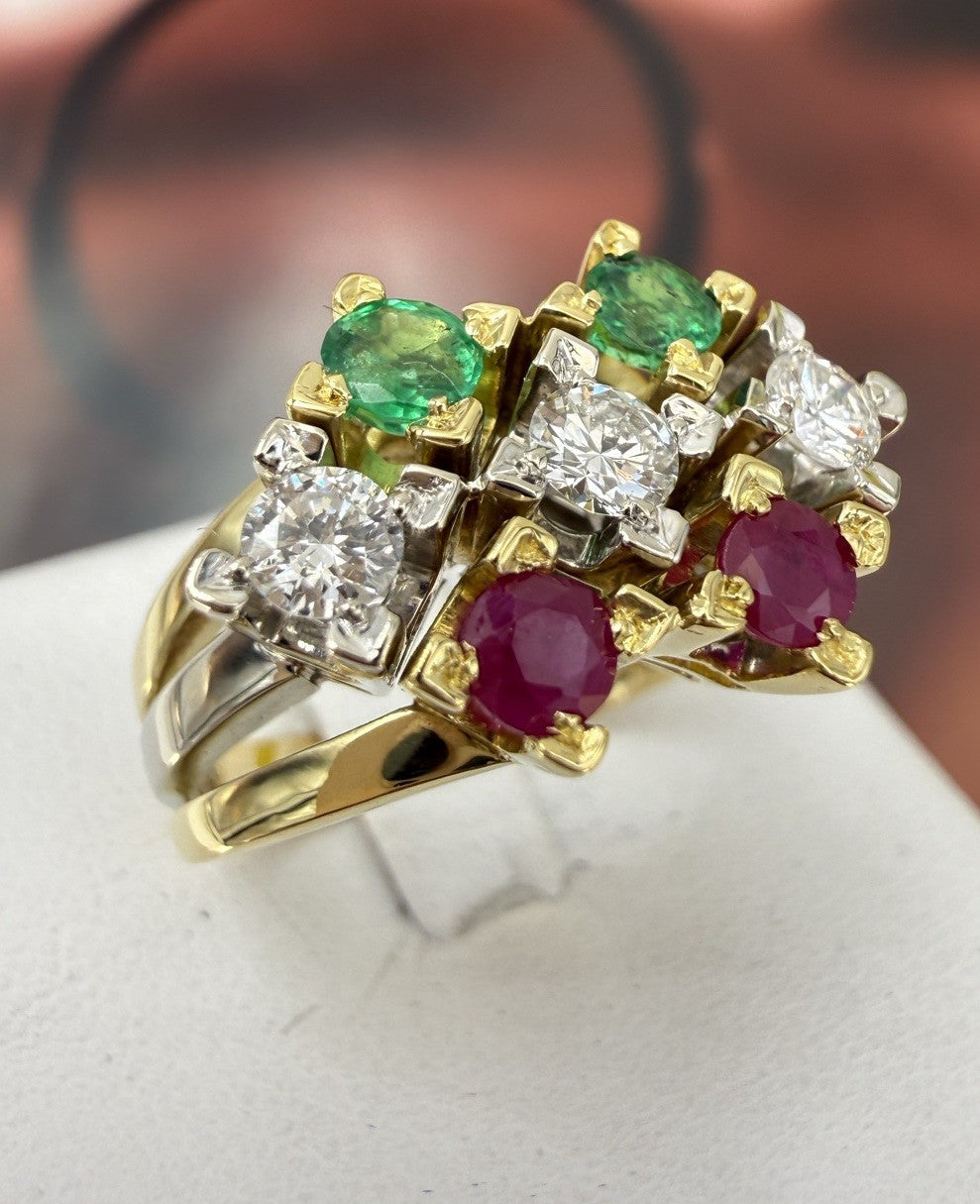 Anello a fascia tricolore in oro 18 kt con smeraldi, rubini e brillanti – foto 2