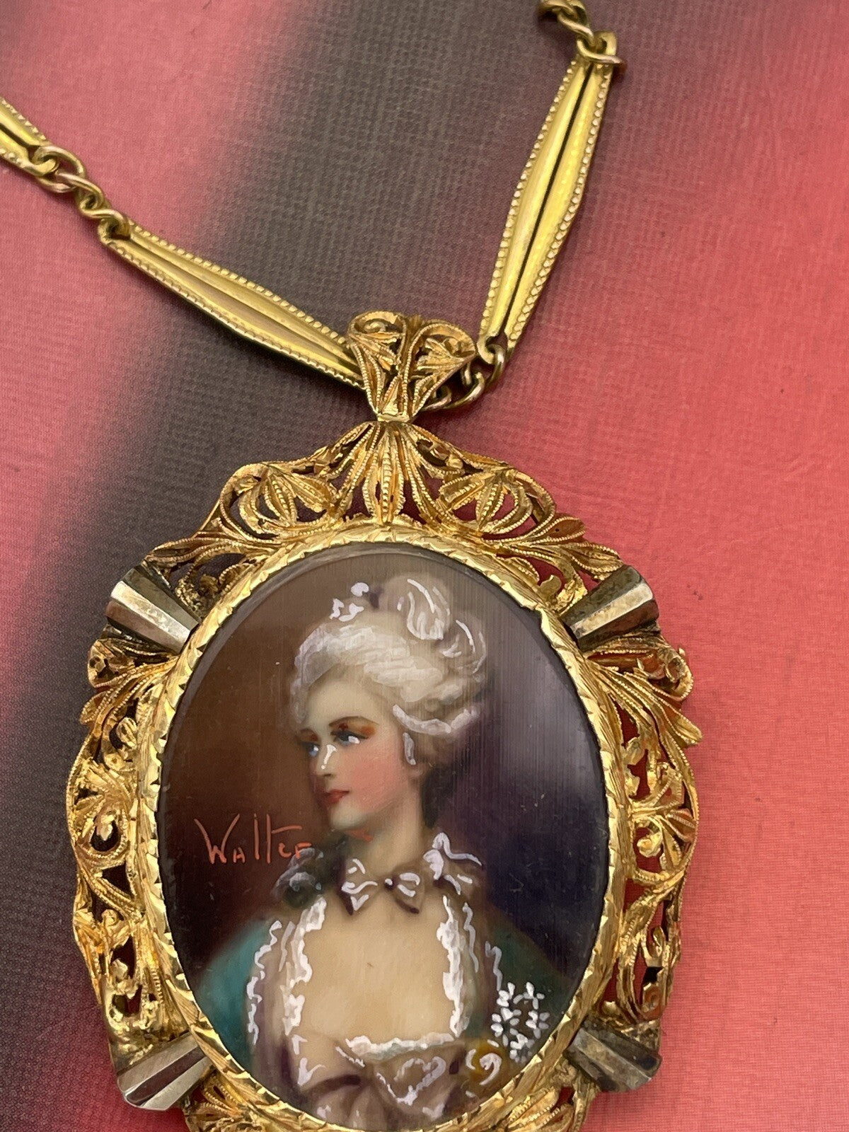 Collana antica con ciondolo-spilla miniatura in oro 18 kt, inizi '900 – foto 2