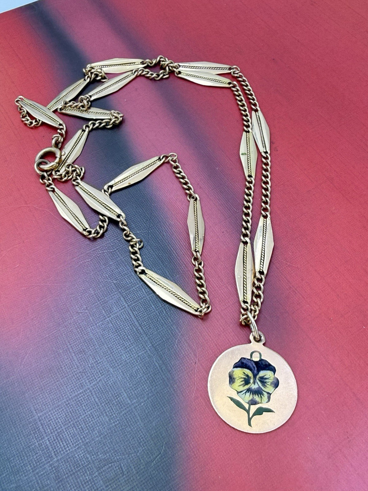 Collana antica in oro 12 kt con ciondolo floreale smaltato viola, inizi '900 – foto 11