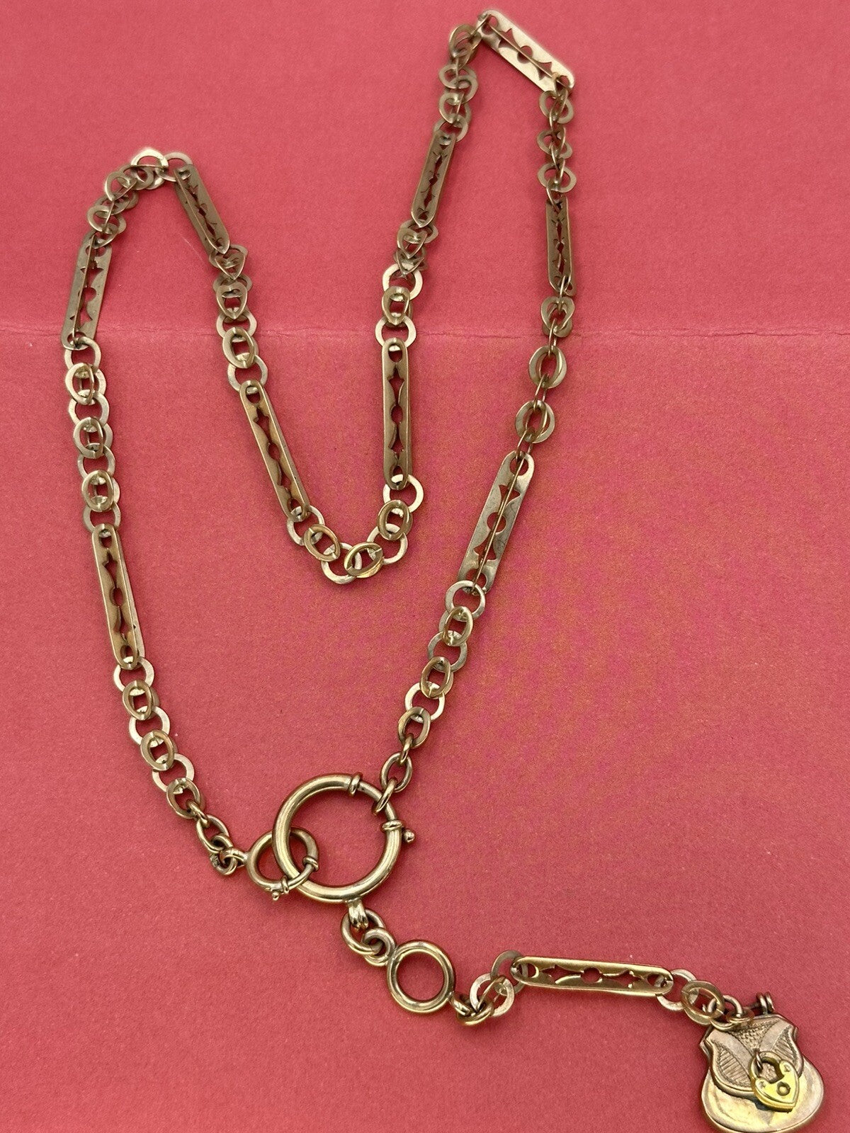 Collana in oro rosa 9 kt con moschettone e pendente a borsetta, inizi '900 – foto 4