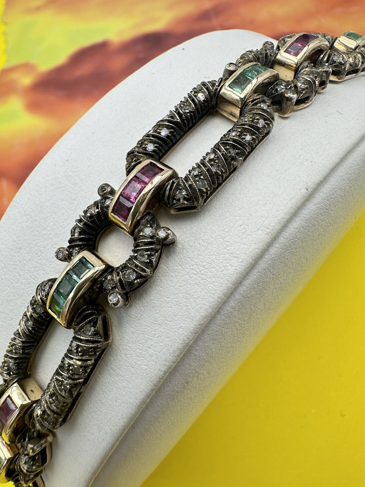 Bracciale vintage in oro 12 kt e argento con diamanti, rubini e smeraldi – foto 3