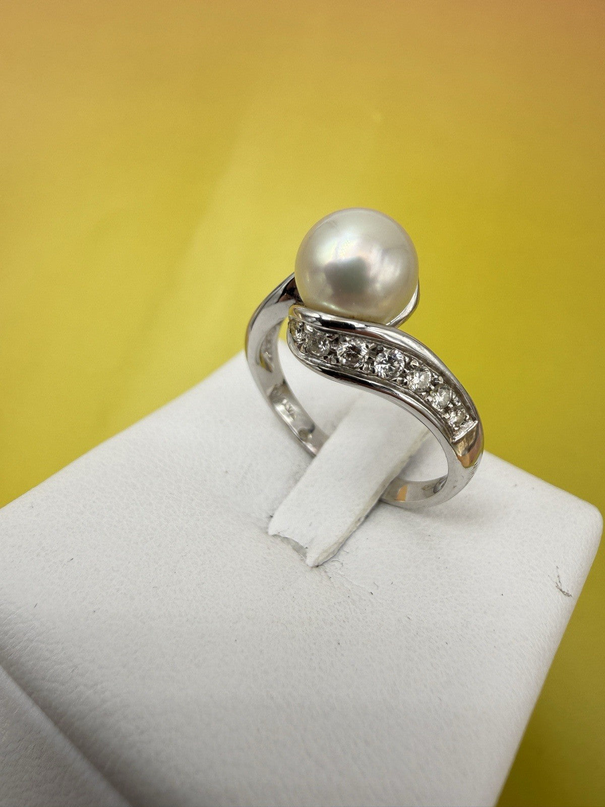 Anello Mikawa in oro bianco 18 kt con perla e brillanti – foto 6