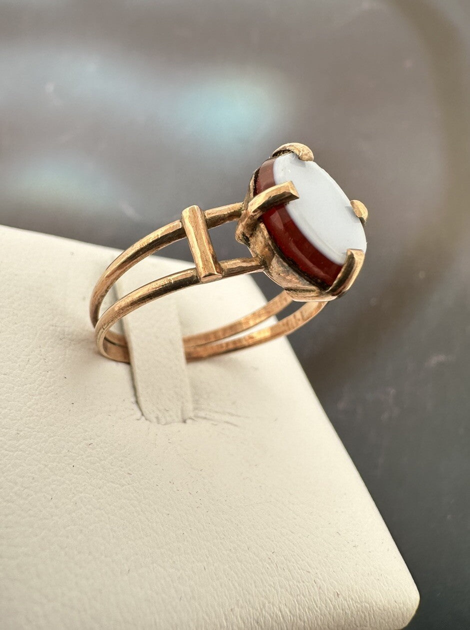 Anello borbonico in oro 6/7 kt con corniola ovale, fine '800 – foto 2