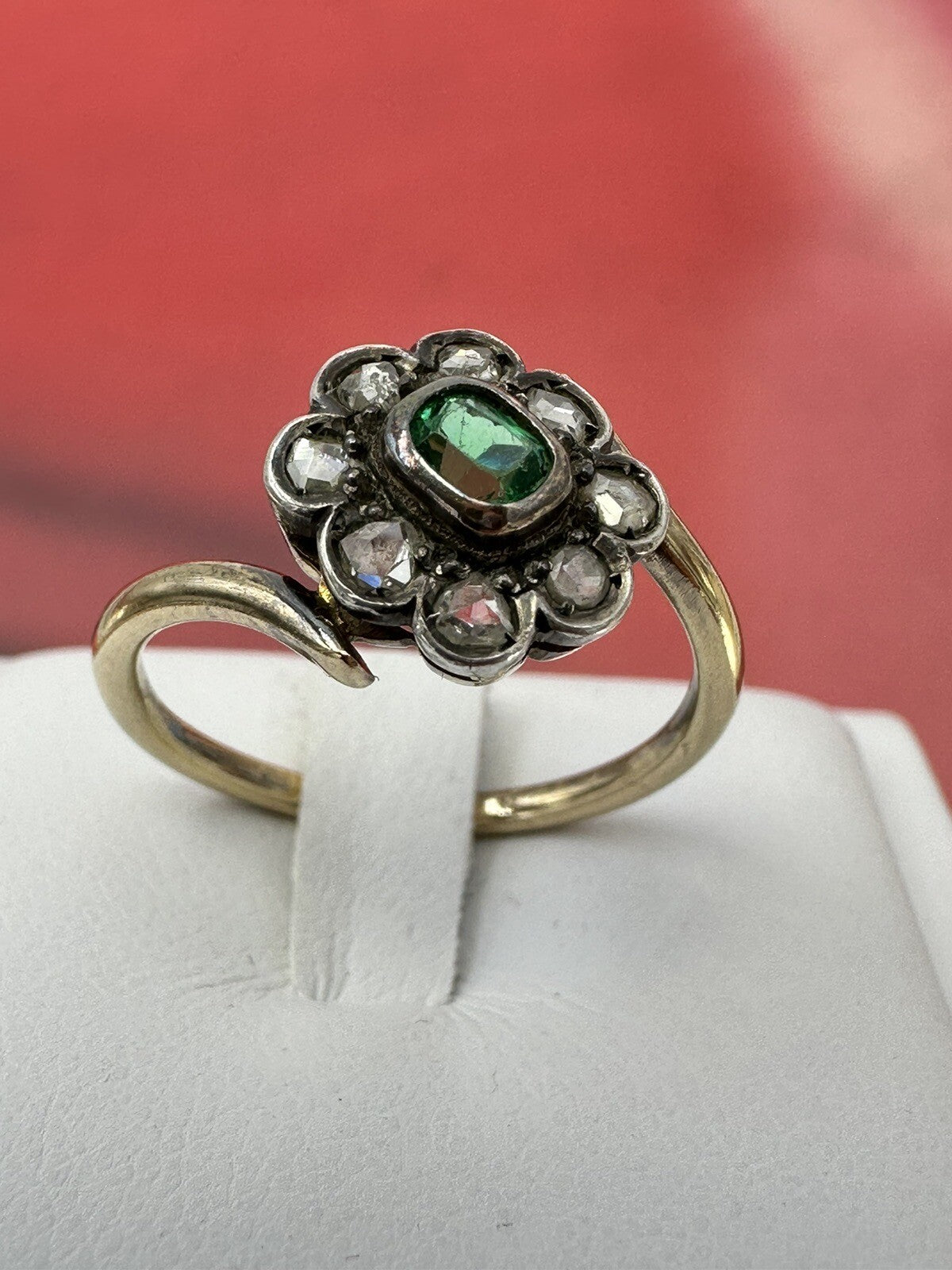Anello a contorno in oro 18 kt e argento con diamanti taglio rosa, anni '50 – foto 11