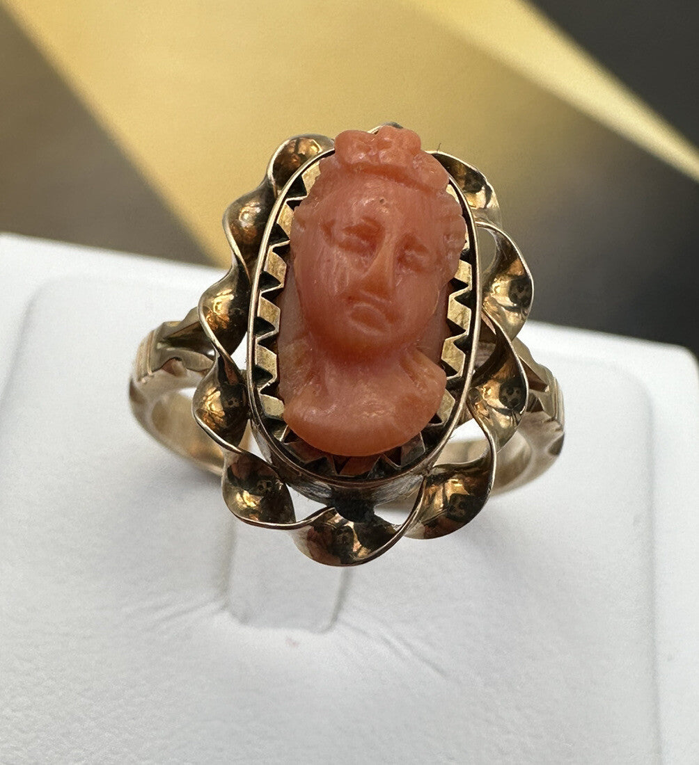 Anello borbonico in oro 6/7 kt con cammeo di corallo su onice, fine '800 – foto 10