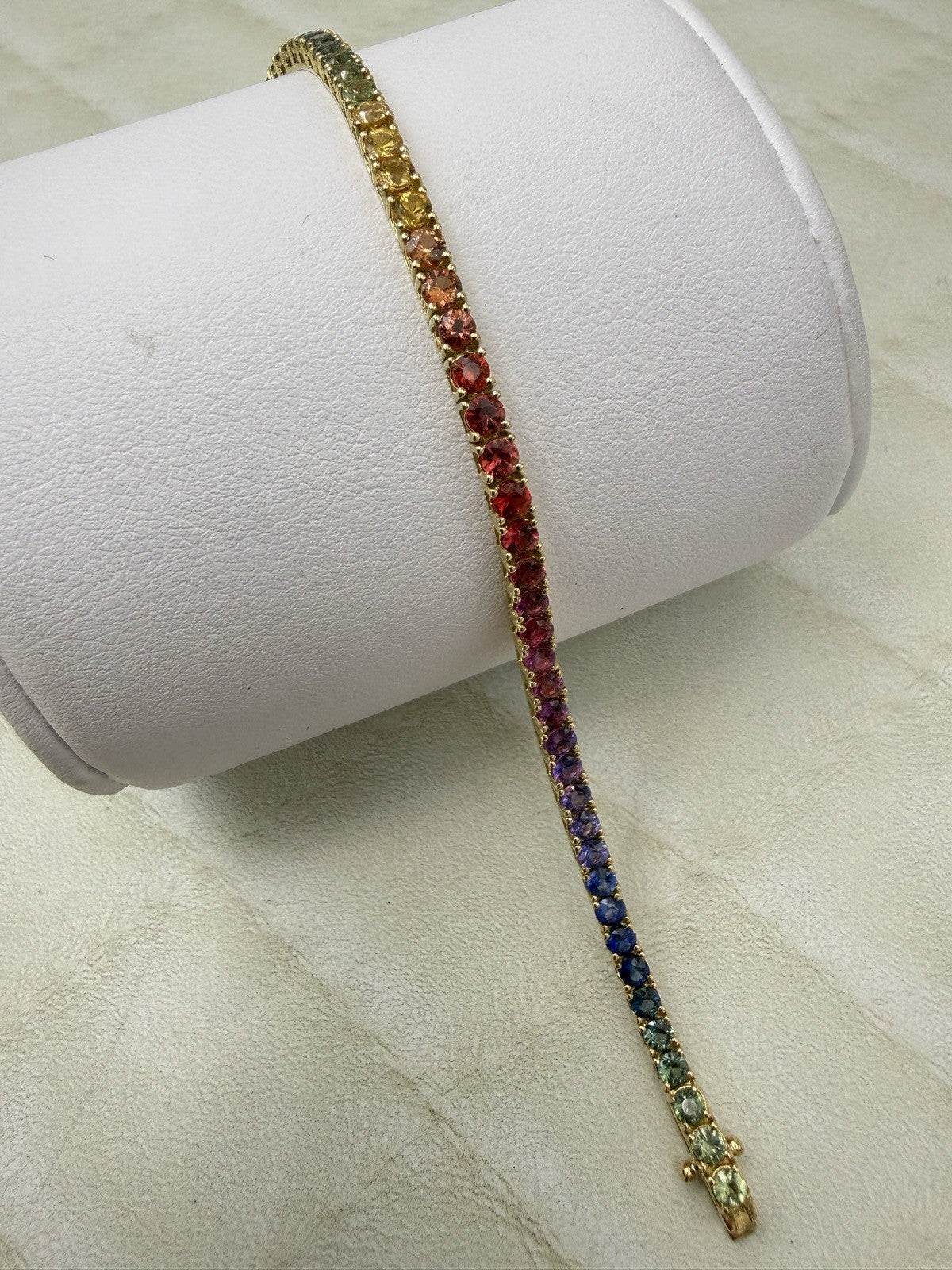 Bracciale tennis rainbow in oro giallo 18 kt con zaffiri multicolor – foto 5