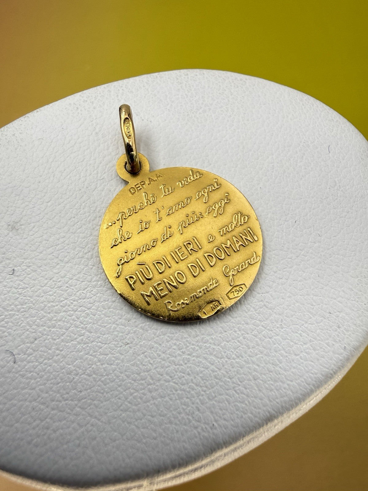 Ciondolo Unoaerre "+ di ieri – di domani" in oro 18 kt, anni '70 – foto 8