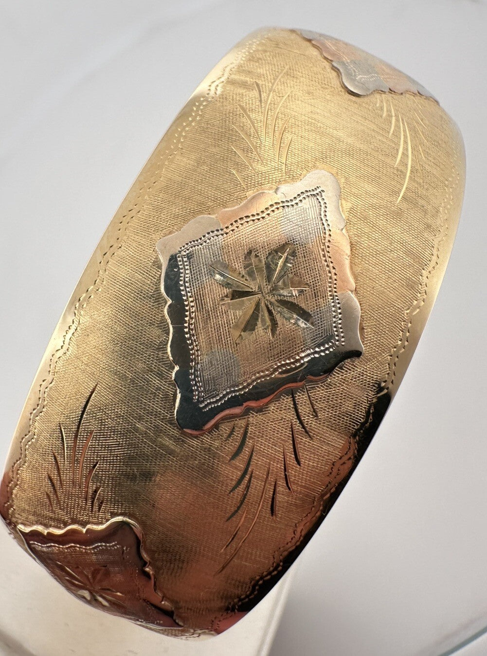 Bracciale schiava rigido in oro tricolore 18 kt, anni '90 – foto 9