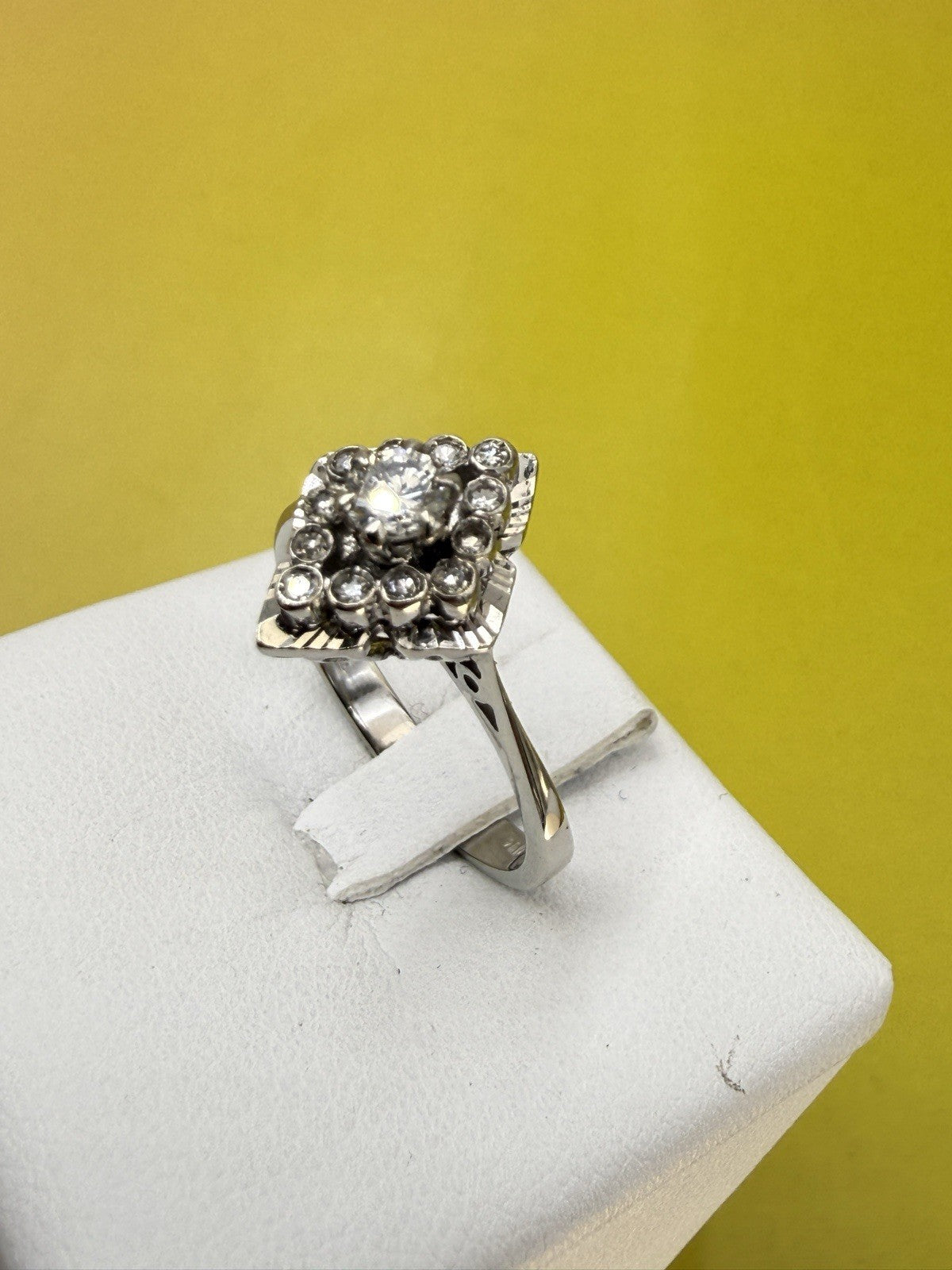 Anello da fidanzamento vintage in oro bianco 18 kt con brillanti, anni '70 – foto 6