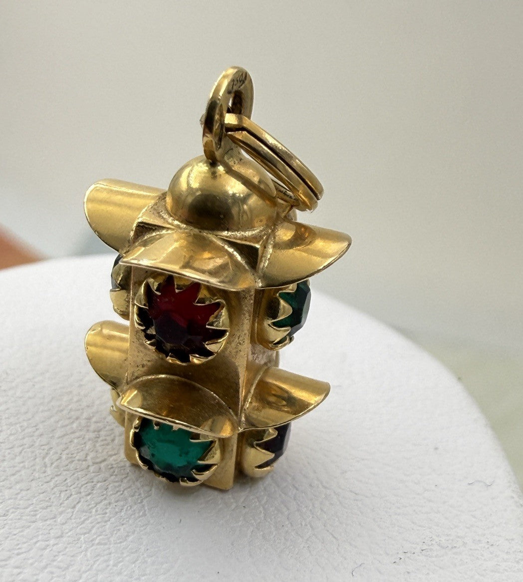 Ciondolo semaforo vintage in oro 18 kt con paste vitree, anni '70 – foto 9