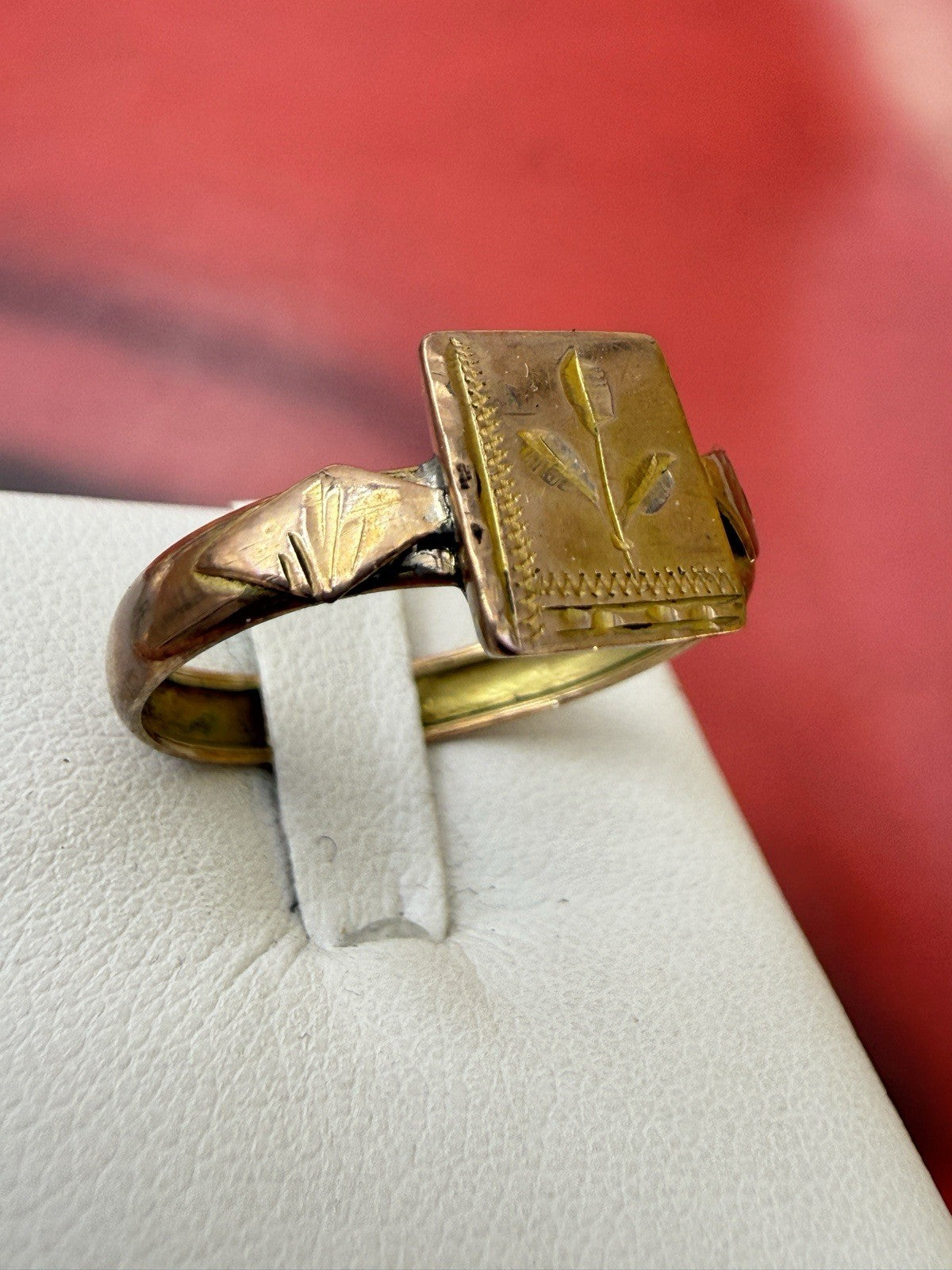 Anello borbonico inciso in oro 6/7 kt, misura 24, fine '800 – foto 11