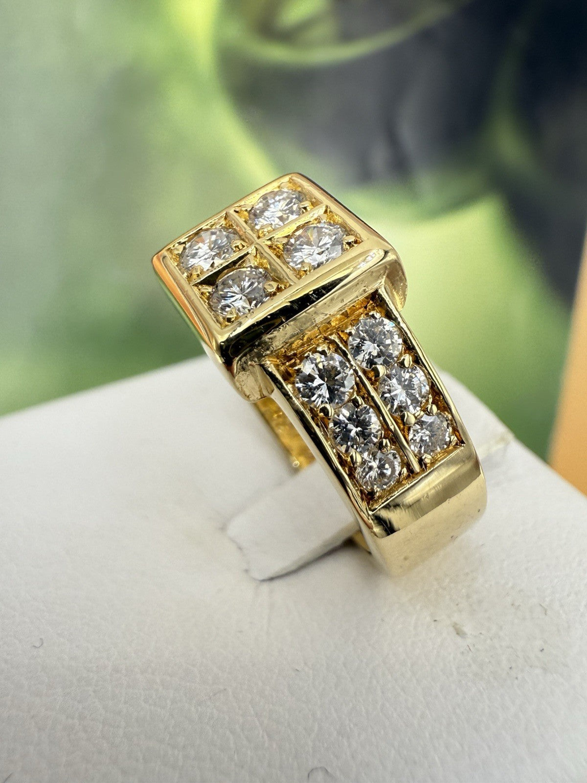 Anello carré artigianale in oro giallo 18 kt con brillanti – foto 2