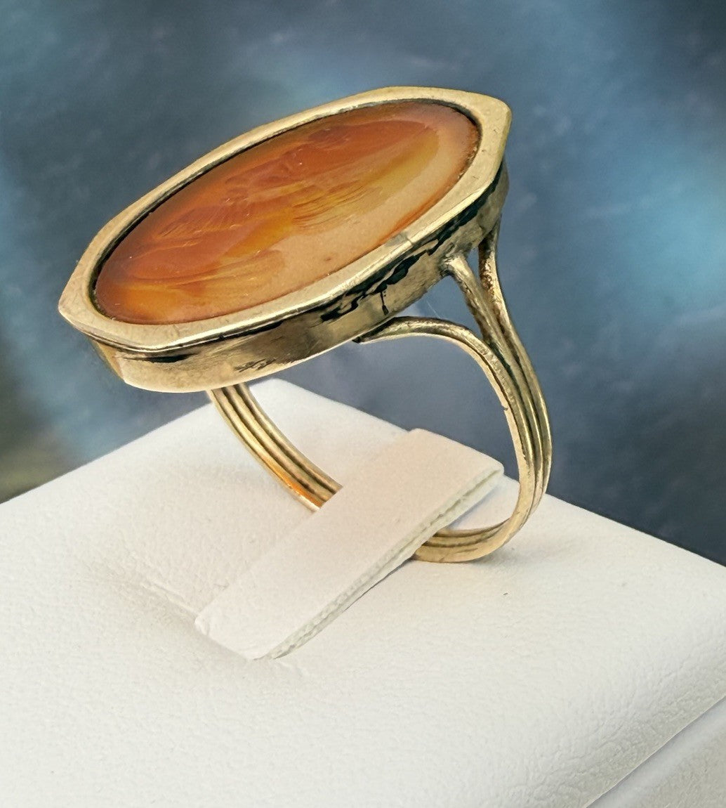 Anello borbonico in oro 6/7 kt con corniola incisa a volto di filosofo – foto 11