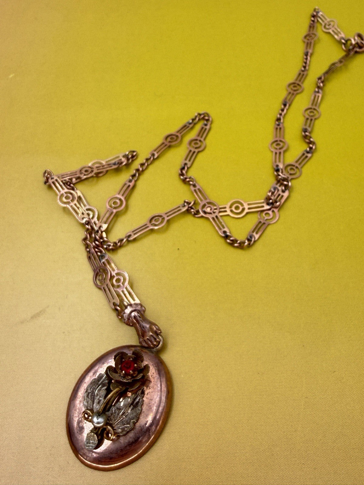 Collana antica in oro 6/7 kt con ciondolo floreale e pietra rossa, fine '800 – foto 14