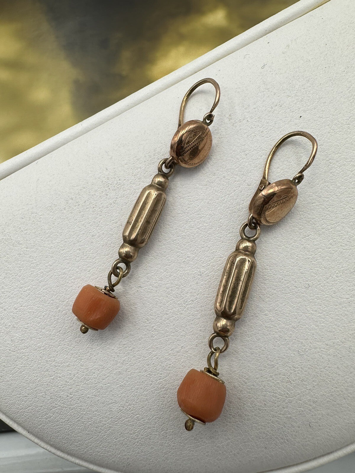 Orecchini pendenti antichi in oro rosso 9 kt con corallo, inizi '900 – foto 6