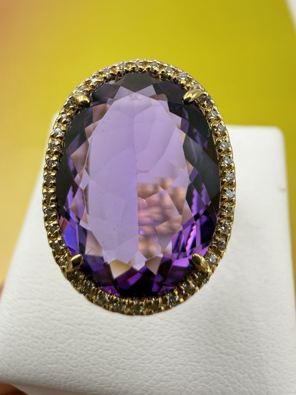 Anello in oro 18 kt con grande ametista e contorno di zirconi – foto 16