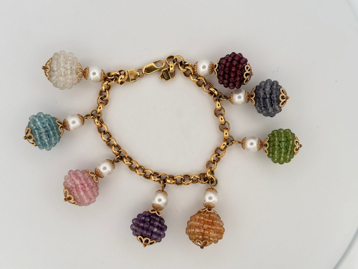 Bracciale charms in oro giallo 18 kt con pietre dure e perle – foto 3