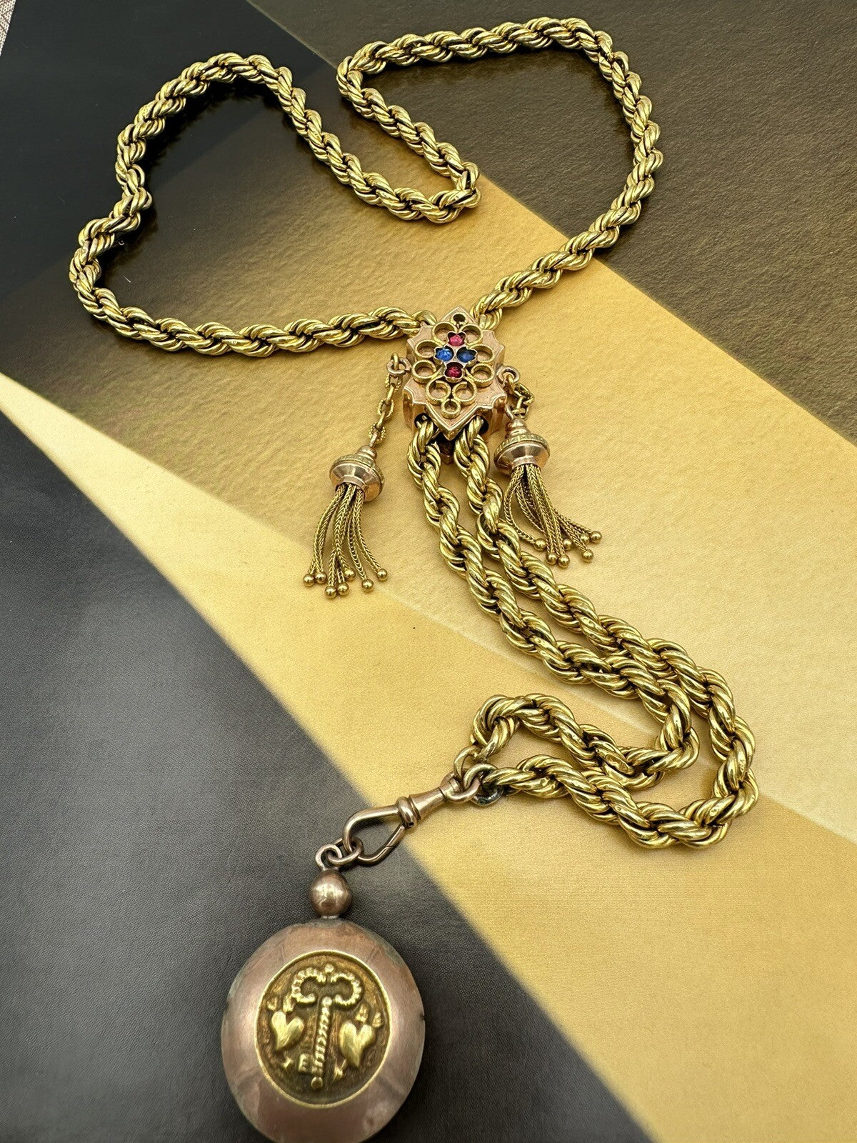 Collana saliscendi antica in oro 6/7 kt con ciondolo chiave del cuore – foto 6