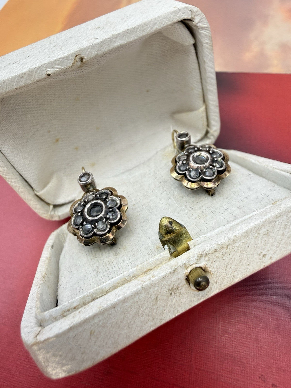 Orecchini a toppa in oro 12 kt e argento con diamanti taglio rosa, anni '50 – foto 4