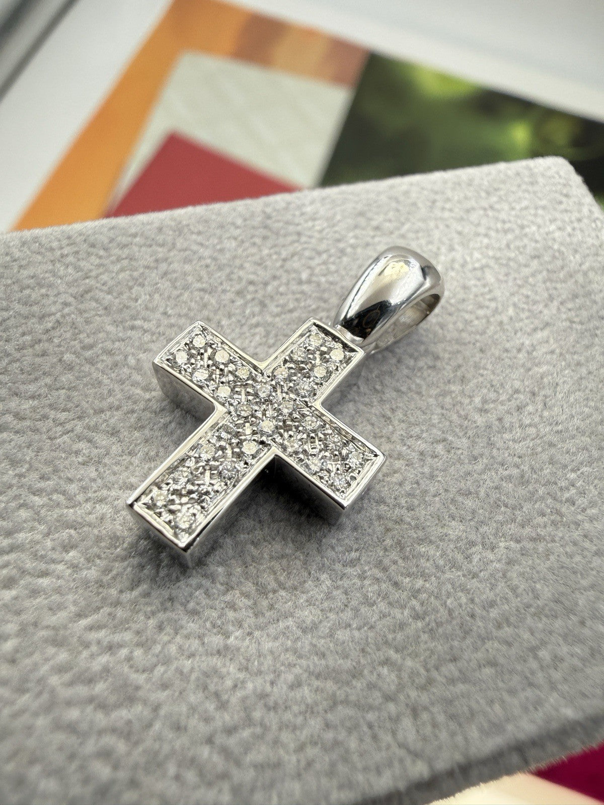 Croce Salvini in oro bianco 18 kt con diamanti da 0,30 ct – foto 12