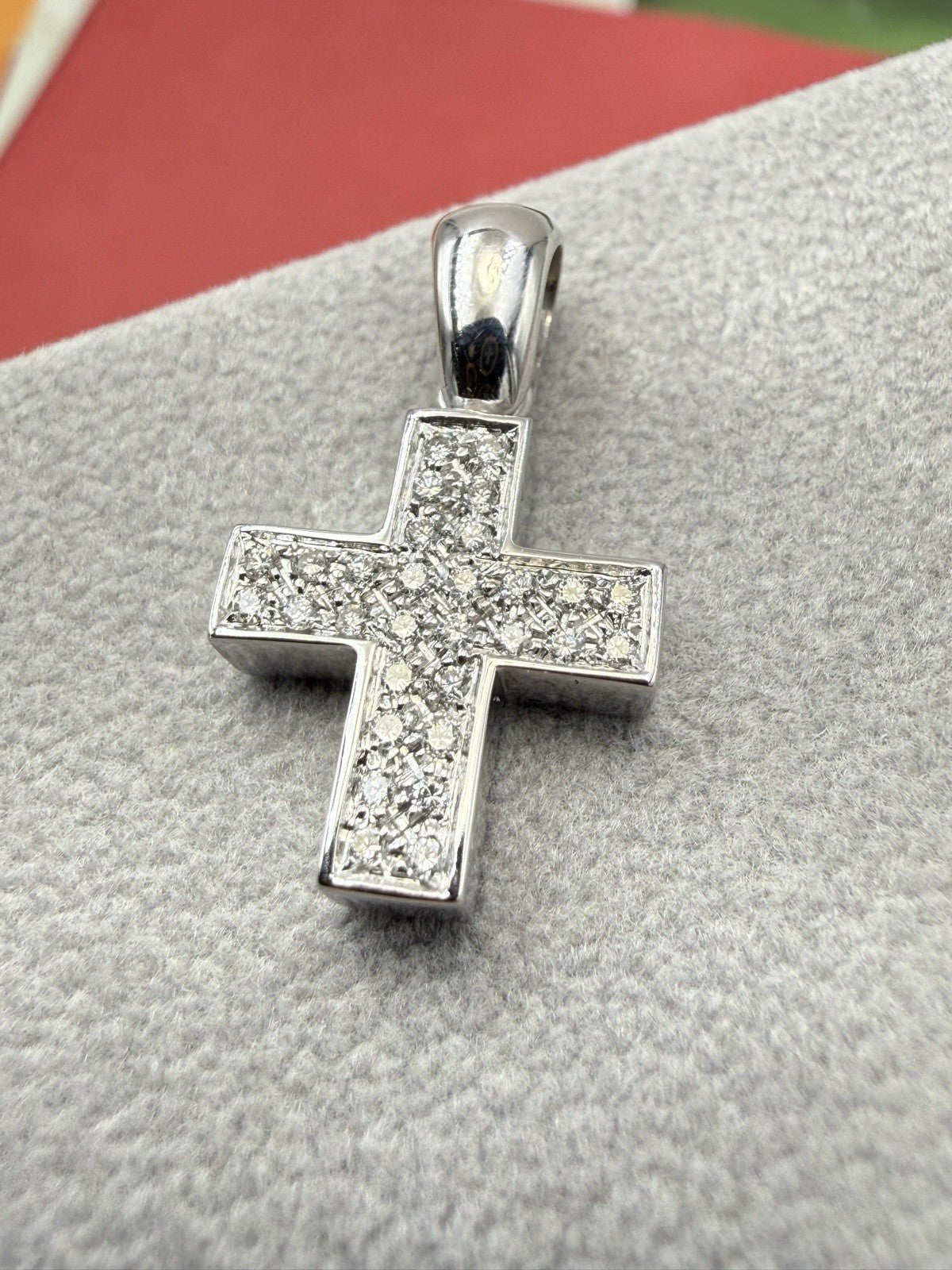 Croce Salvini in oro bianco 18 kt con diamanti da 0,30 ct – foto 7