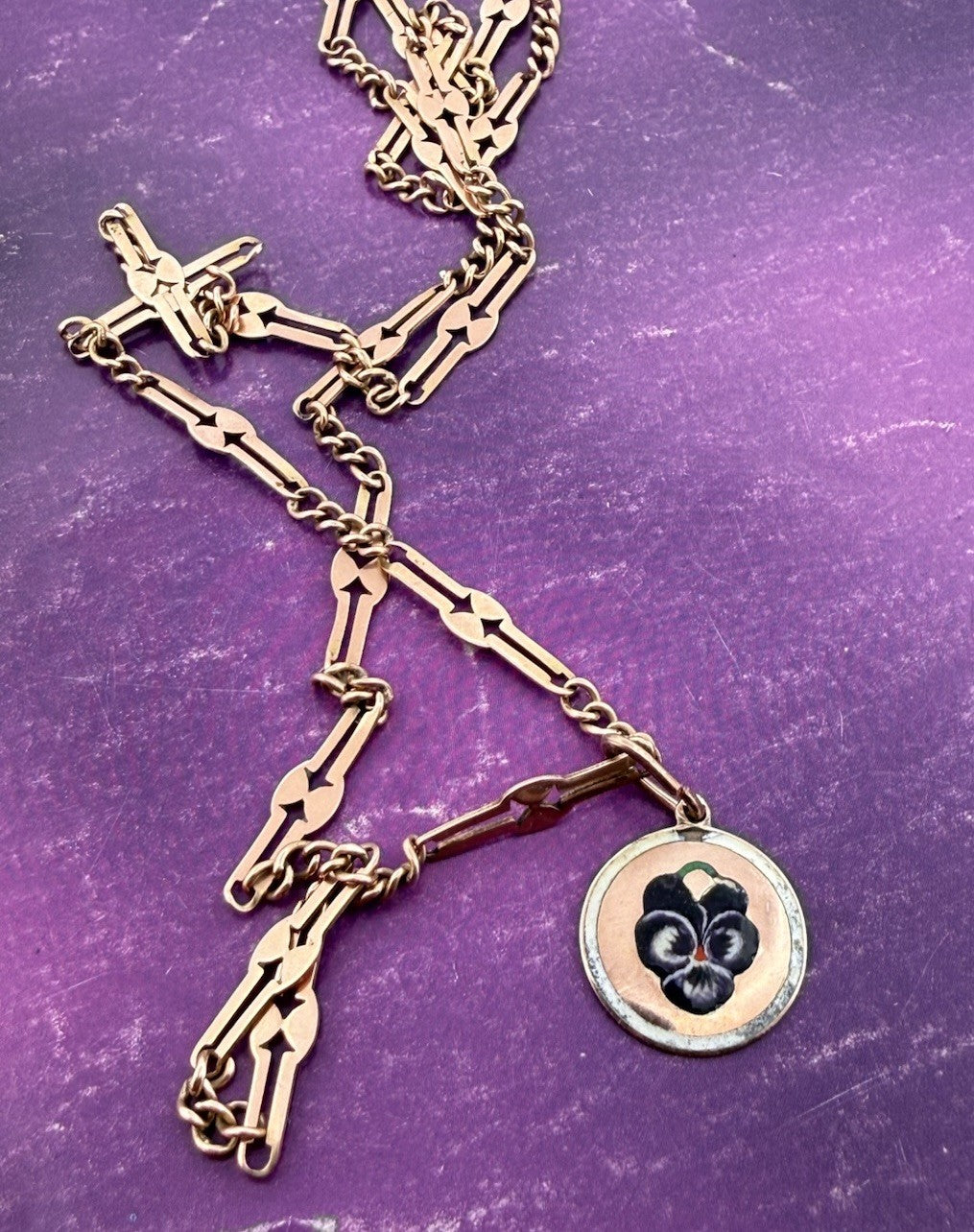 Collana antica in oro 9 kt con ciondolo floreale smaltato viola, inizi '900 – foto 8