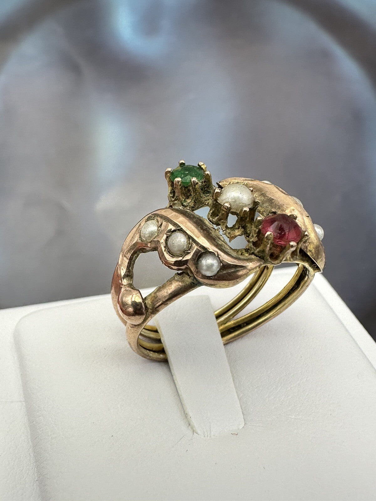 Anello borbonico in oro 6/7 kt con paste vitree e mezza perla, fine '800 – foto 12