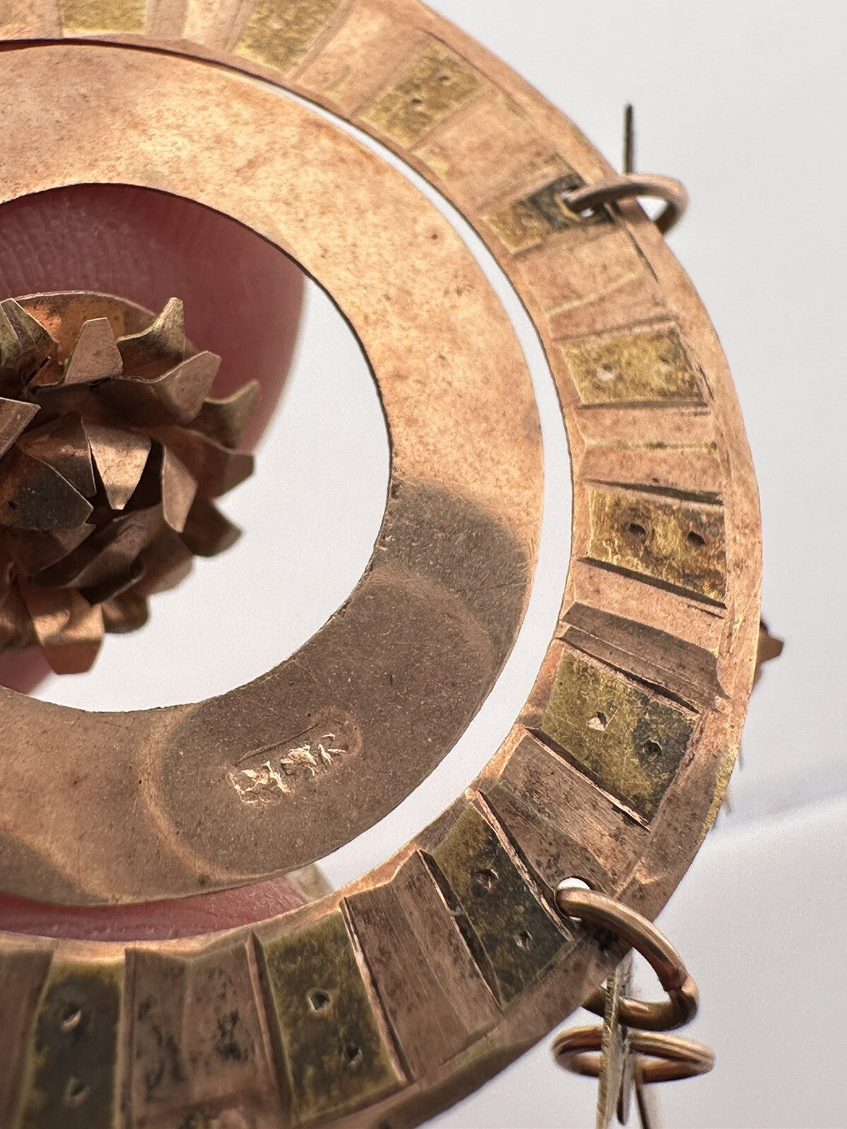 Orecchini borbonici a lamina d'oro 6/7 kt con fiocco floreale, '800 – foto 8