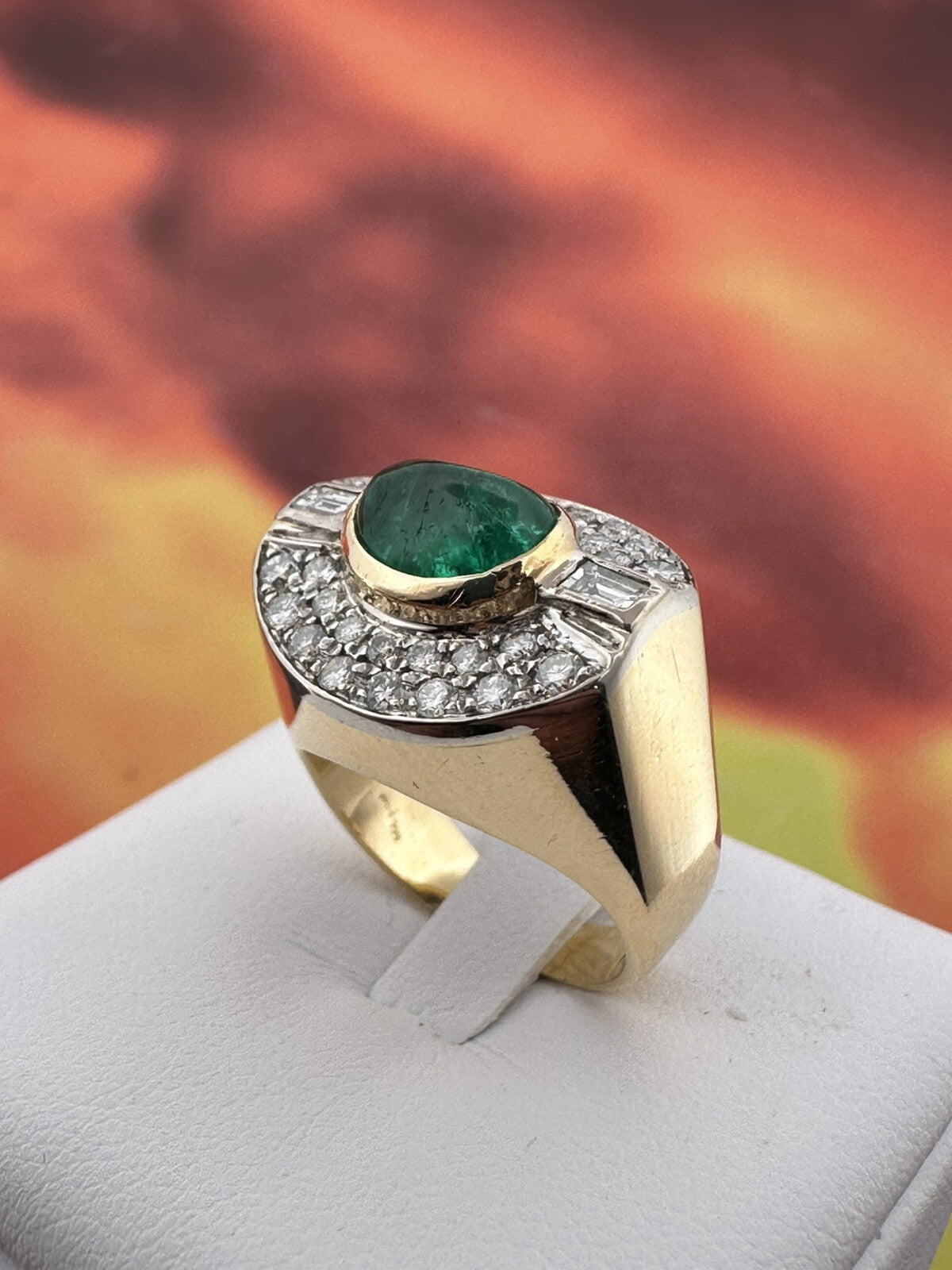 Anello a fascia in oro 18 kt con smeraldo cabochon e diamanti, anni '90 – foto 15